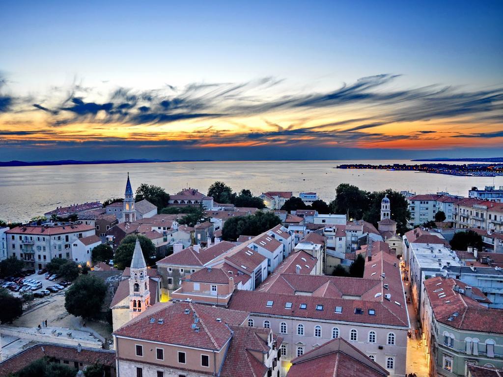 Old Town Seafront Apartman *